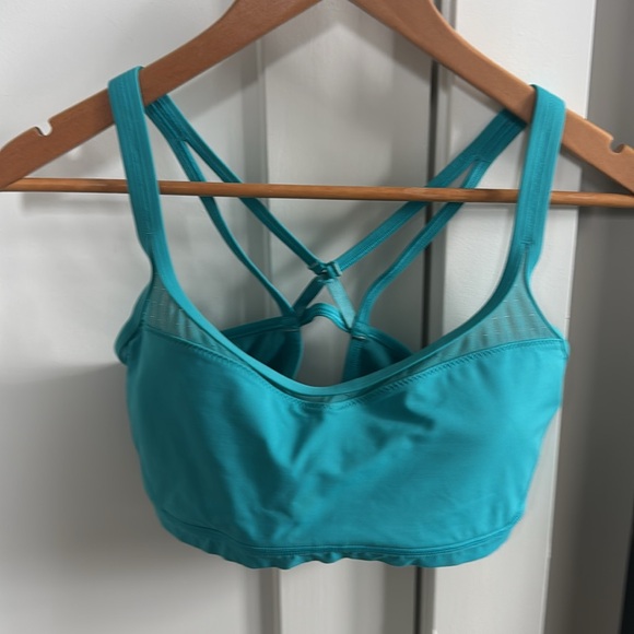 Size 10 Lululemon sports bra - Picture 5 of 6